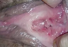 كارينا سكس ام عربي الساخنة الآن