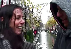 انها سكس مع امه مترجم عربي سيئة